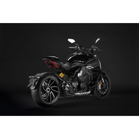 Ducati Diavel V4